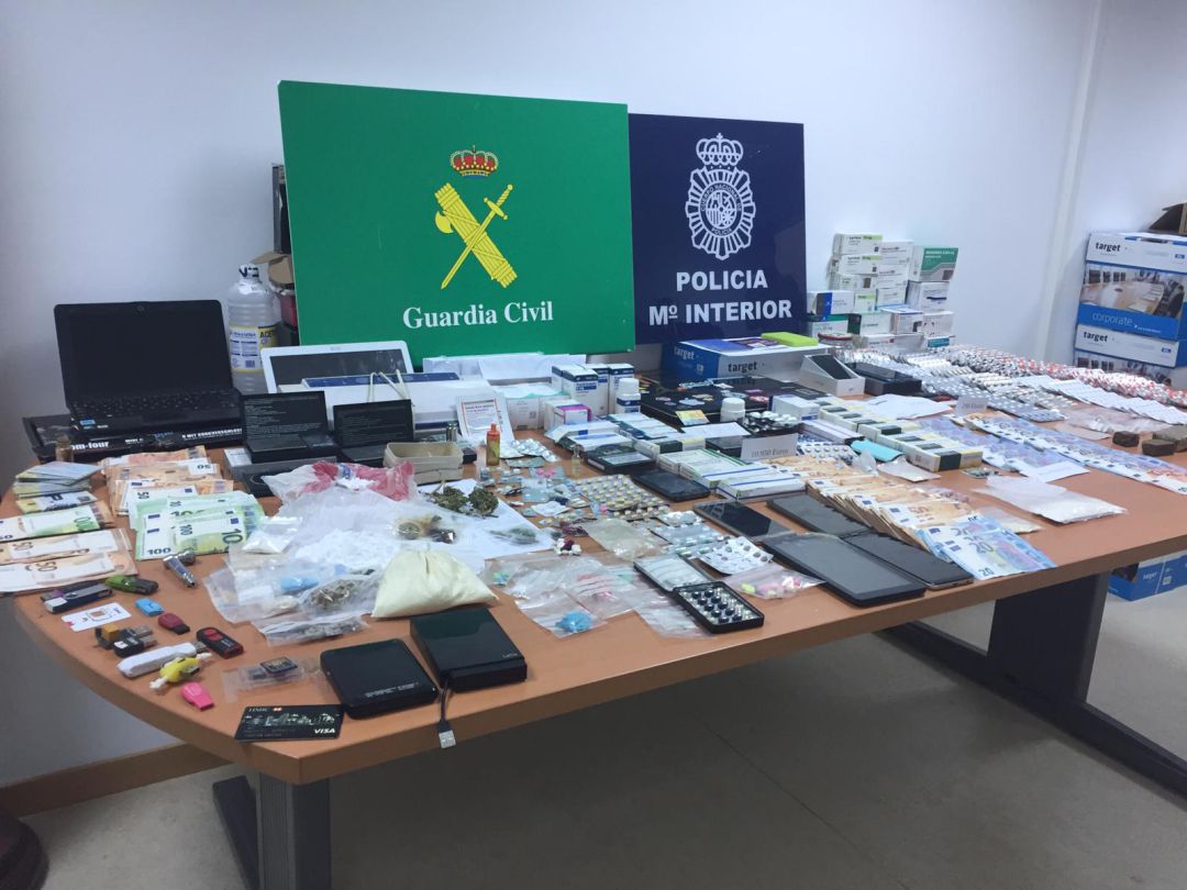 Material incautado en esta operación conjunta Material incautado en esta operación conjunta