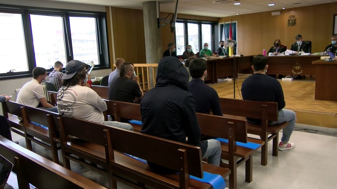 Los acusados durante la vista. Los acusados durante la vista.