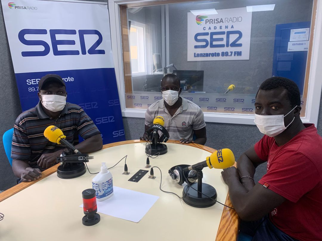 Bourama Diedhion, Mamadou Sagul, Lamine Saoko, tres de los tripulantes afectados en SER Lanzarote. Bourama Diedhion, Mamadou Sagul, Lamine Saoko, tres de los tripulantes afectados en SER Lanzarote.