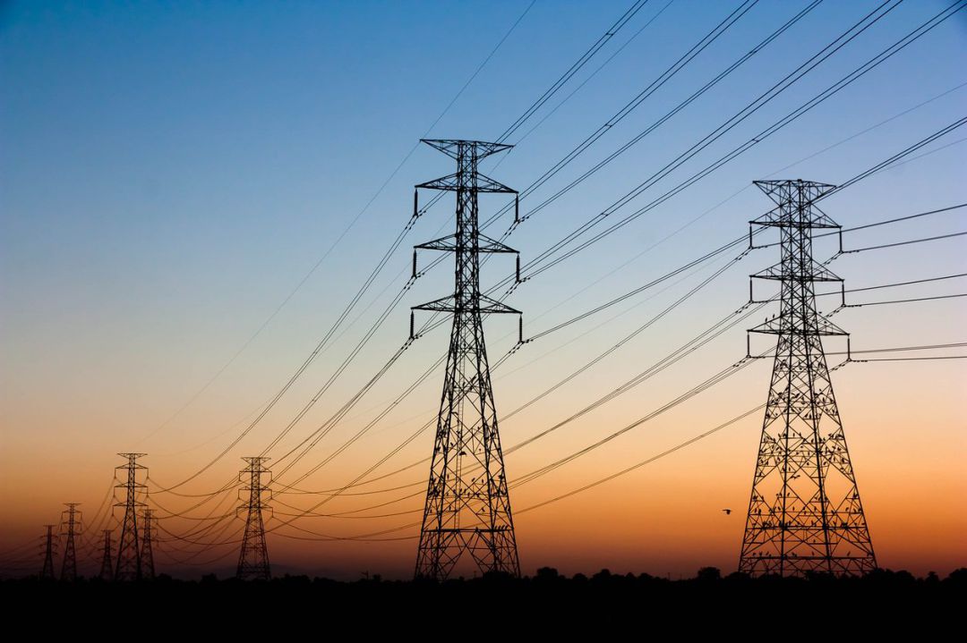 Torres de generación de electricidad Torres de generación de electricidad