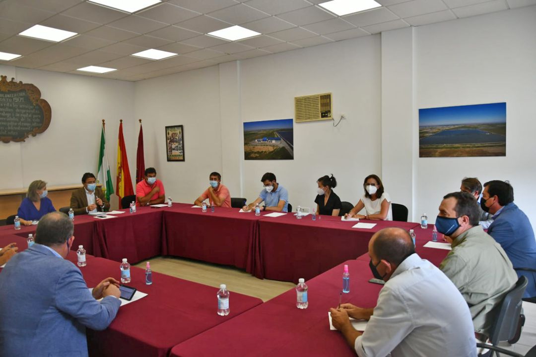 Reunión de empresarios del sector agrícola y empresarial en Sanlúcar de Barrameda. Reunión de empresarios del sector agrícola y empresarial en Sanlúcar de Barrameda.