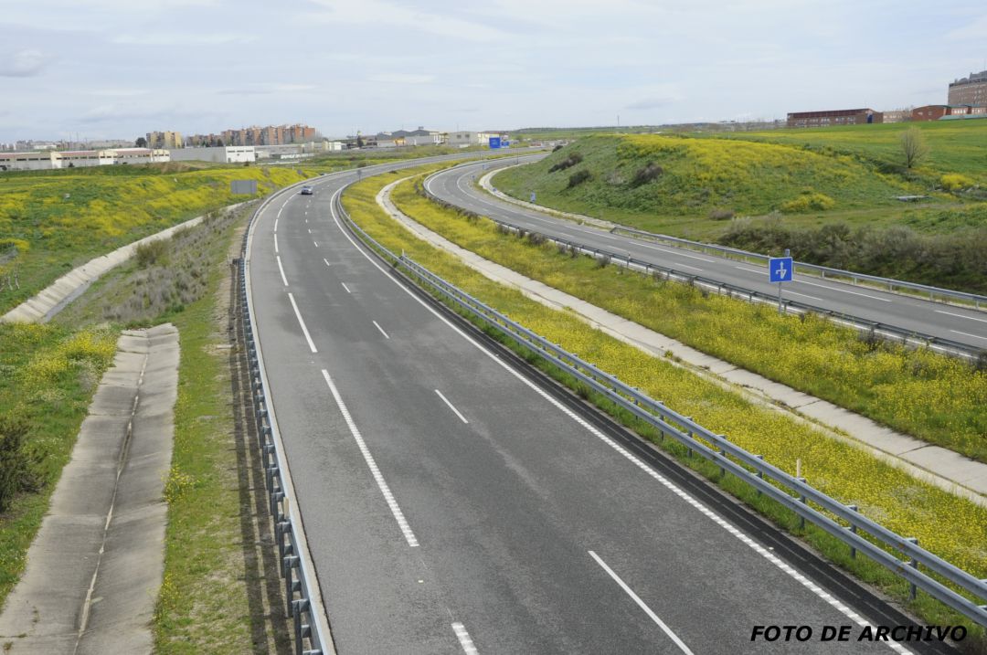 Radial 5 a su paso por el barrio del PAU-4 de Móstoles Radial 5 a su paso por el barrio del PAU-4 de Móstoles