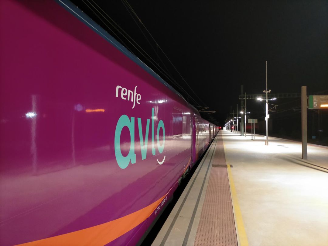 El primer tren Avlo que ha sortit des de Figueres a les 5.30 El primer tren Avlo que ha sortit des de Figueres a les 5.30