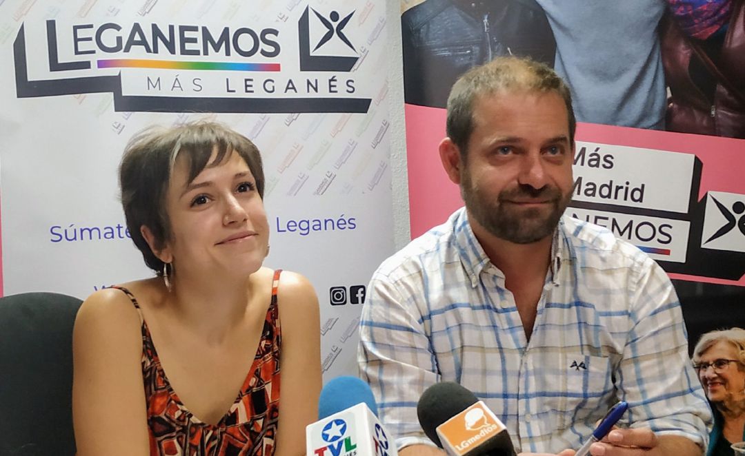 Eva Martínez y Fran Muñoz, en una comparecencia de prensa. Eva Martínez y Fran Muñoz, en una comparecencia de prensa.