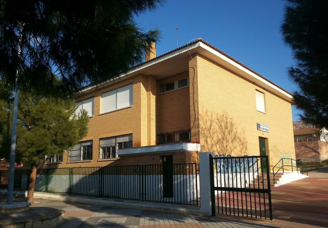 Antiguo centro de adultos "Antonio Machado" de Puertollano Antiguo centro de adultos "Antonio Machado" de Puertollano