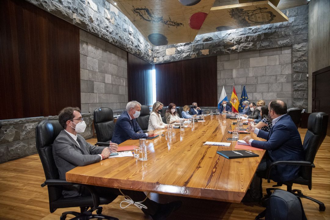 Coide Gobierno de Canarias en el que se ha decidido mantener a Lanzarote y La Graciosa en el nivel 2 de alerta COVID. Coide Gobierno de Canarias en el que se ha decidido mantener a Lanzarote y La Graciosa en el nivel 2 de alerta COVID.