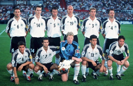 Oliver Kahn con la selección de Alemania Oliver Kahn con la selección de Alemania