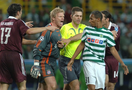 Oliver Kahn con el Bayern de Múnich Oliver Kahn con el Bayern de Múnich