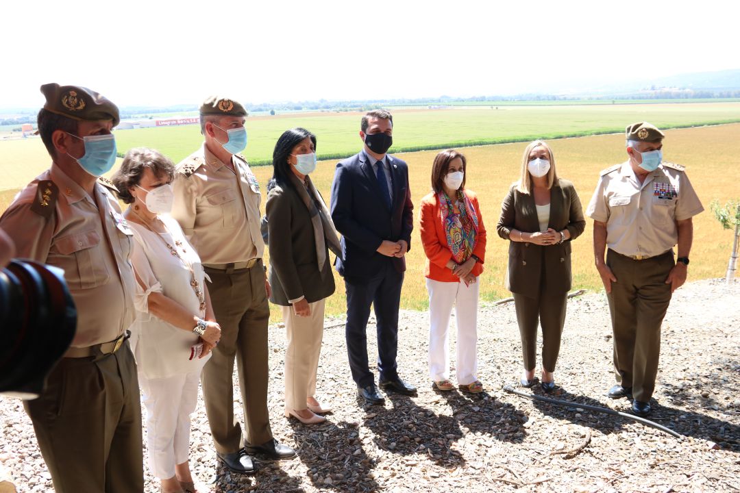 La Ministras visita los terrenos de la Rinconada La Ministras visita los terrenos de la Rinconada