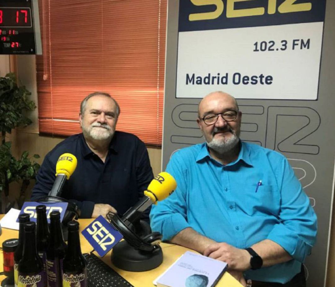 Los escritores José Luis Labad y Gonzalo Arjona Los escritores José Luis Labad y Gonzalo Arjona