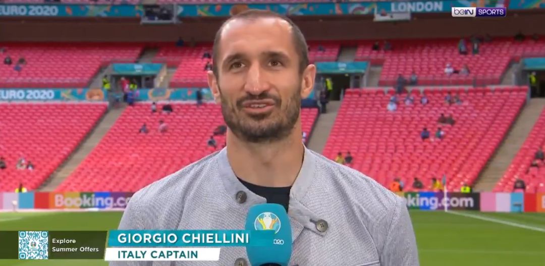 Chiellini, durante la entrevista previa al duelo entre Italia y Austria de la Eurocopa Chiellini, durante la entrevista previa al duelo entre Italia y Austria de la Eurocopa