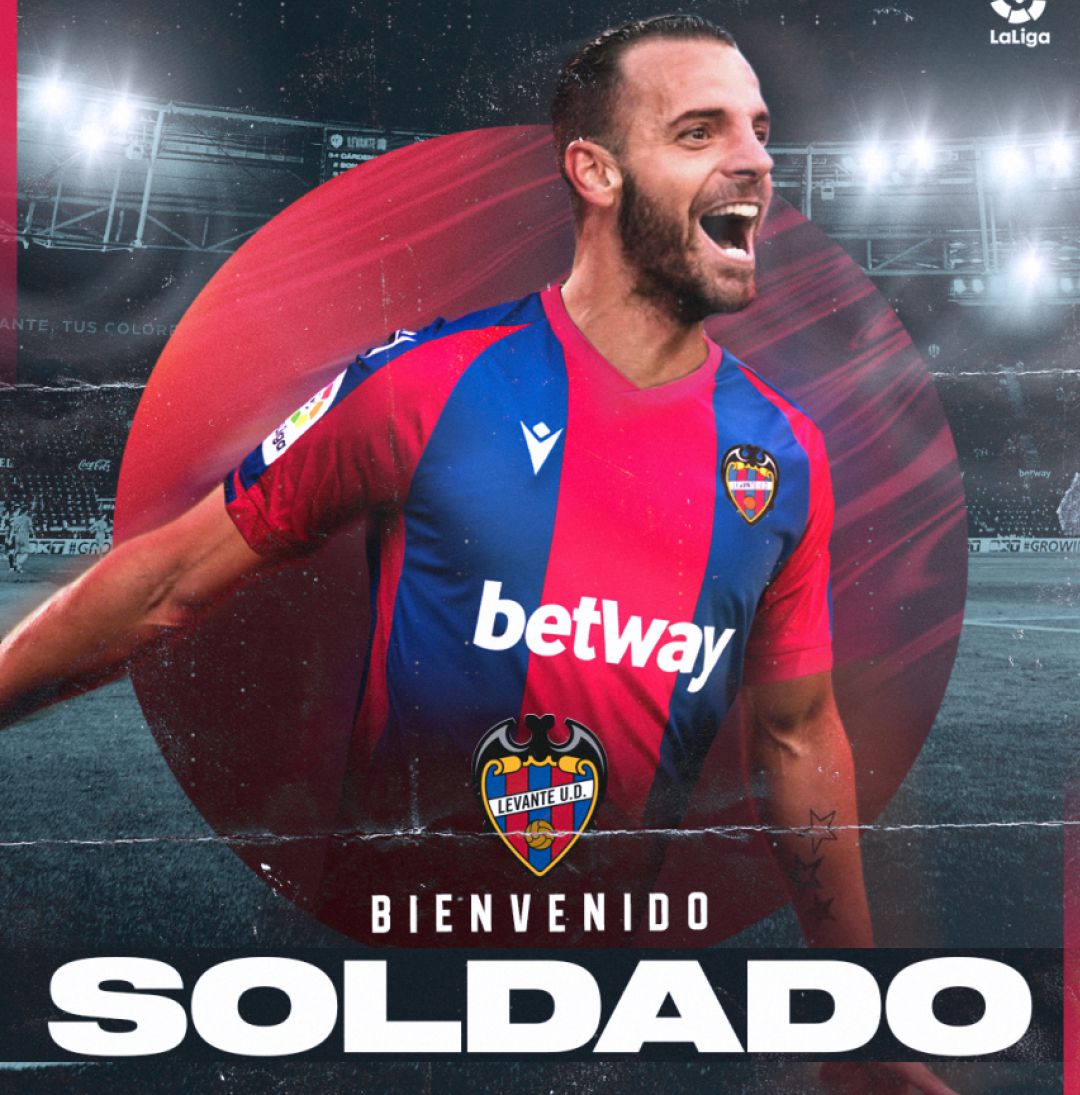 Oficial: Soldado, al Levante. Oficial: Soldado, al Levante.
