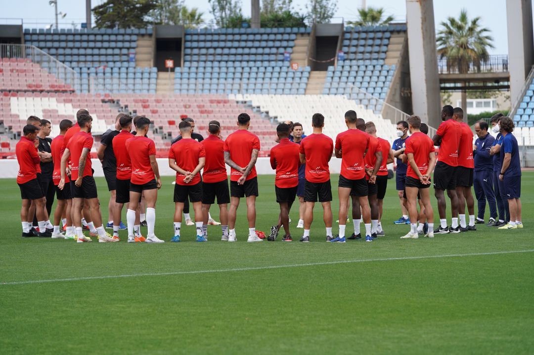 Rubi trabajará con menos futbolistas esta temporada. Rubi trabajará con menos futbolistas esta temporada.