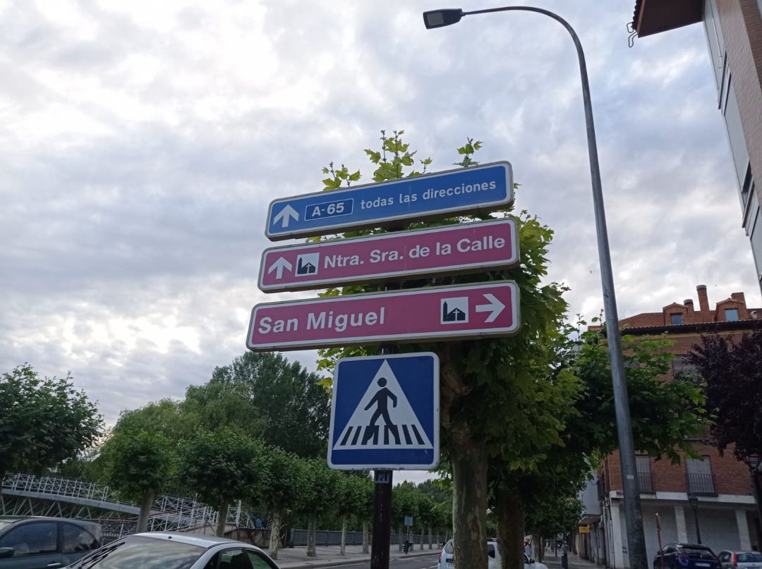 El Ayuntamiento de Palencia cambiará toda la señalización turística de la ciudad El Ayuntamiento de Palencia cambiará toda la señalización turística de la ciudad