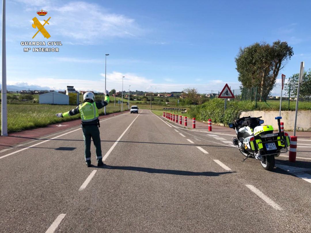 Control de la Guardia Civil en Cantabria. Control de la Guardia Civil en Cantabria.