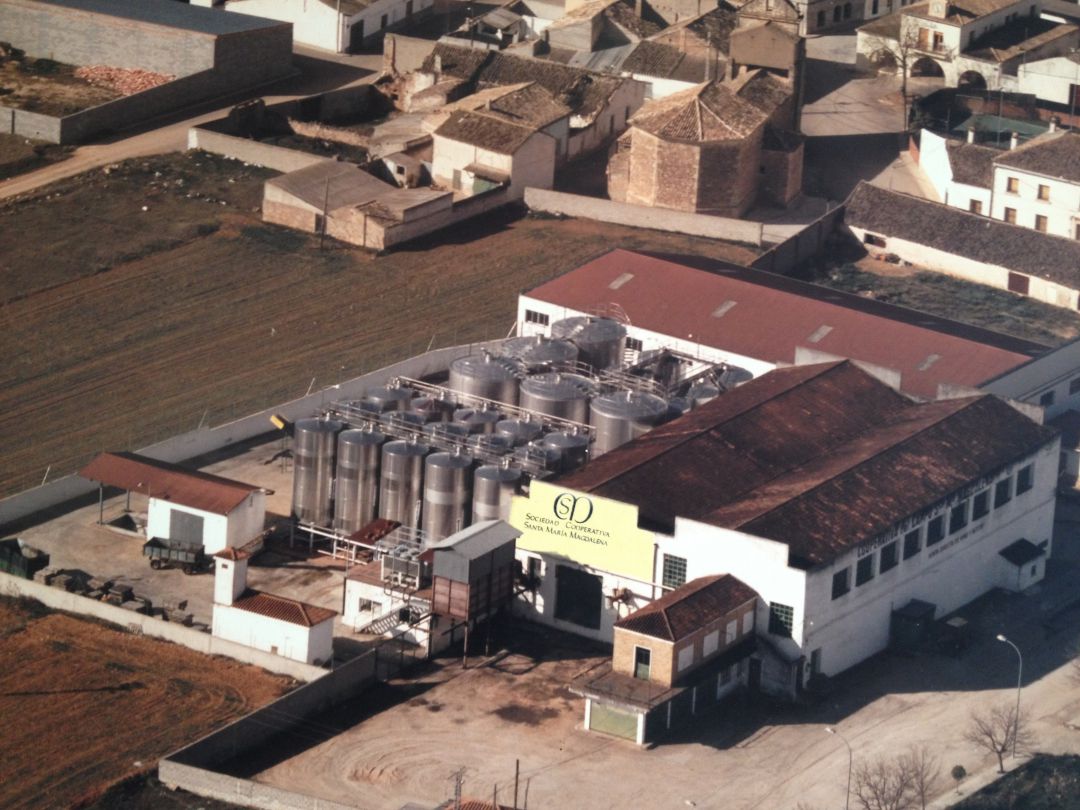 Vista área de la Cooperativa de Castillejo de Iniesta Vista área de la Cooperativa de Castillejo de Iniesta