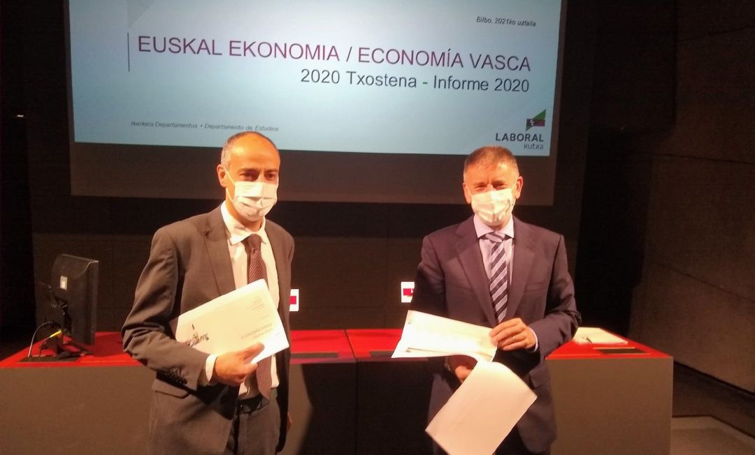 Respresentantes de Laboral Kutxa presentan el informe económico Respresentantes de Laboral Kutxa presentan el informe económico