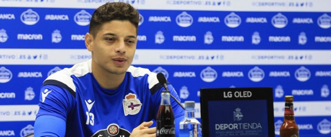 Lucho, durante una rueda de prensa Lucho, durante una rueda de prensa