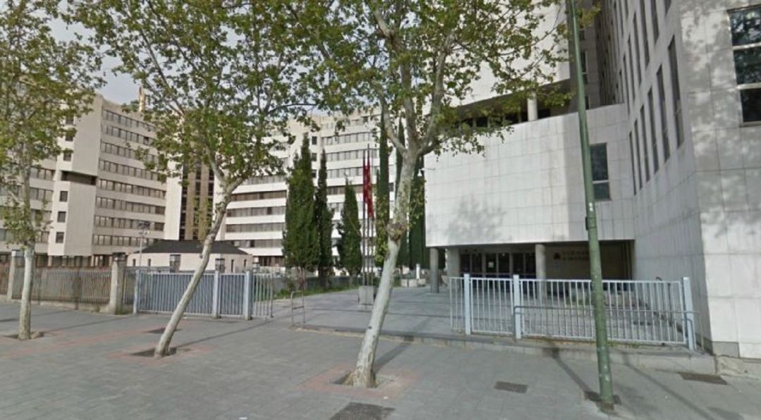 Acceso a los juzgados de Plaza der Castilla Acceso a los juzgados de Plaza der Castilla