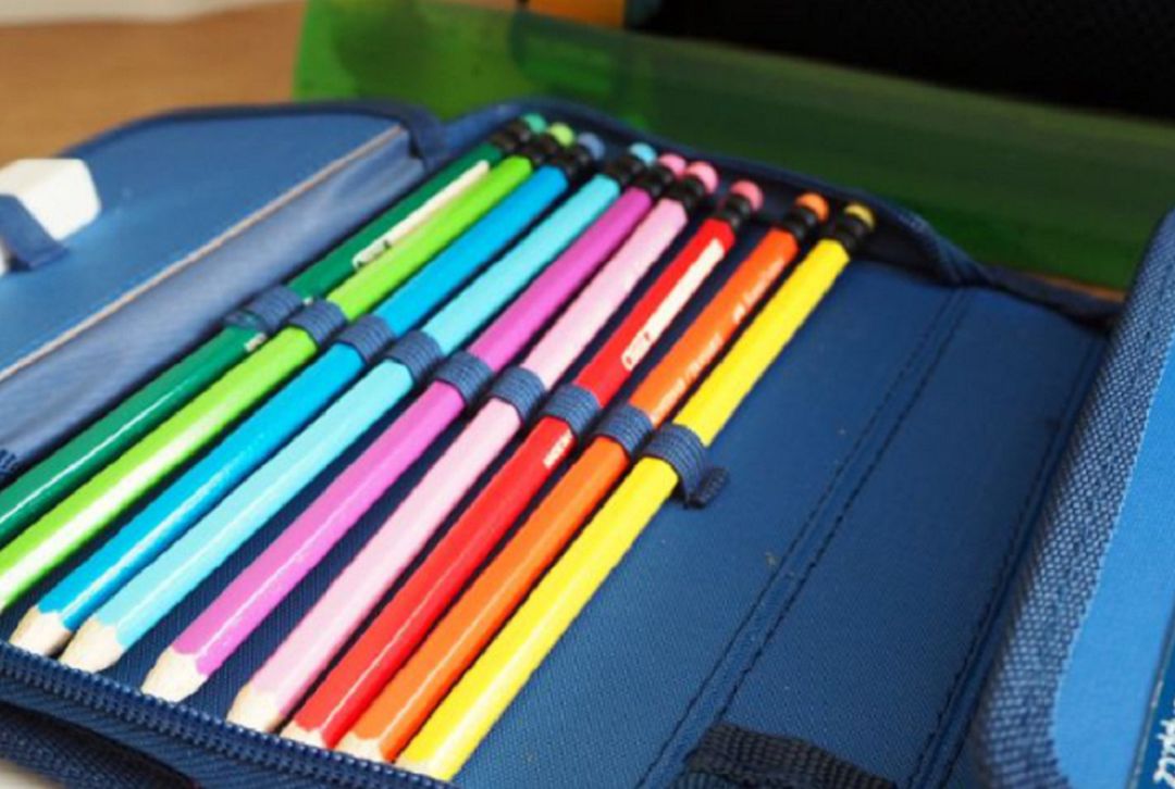 Imagen de un estuche escolar. Imagen de un estuche escolar.