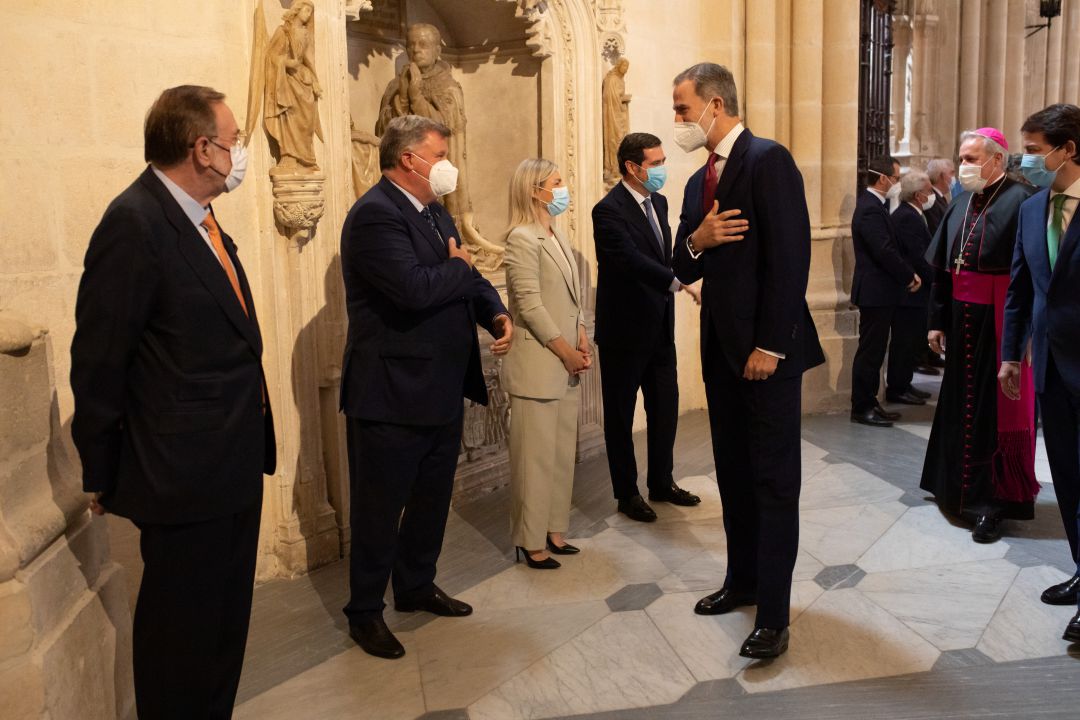 Enrique Pascual, presidente del CRDO Ribera del Duero, saluda al Rey Enrique Pascual, presidente del CRDO Ribera del Duero, saluda al Rey