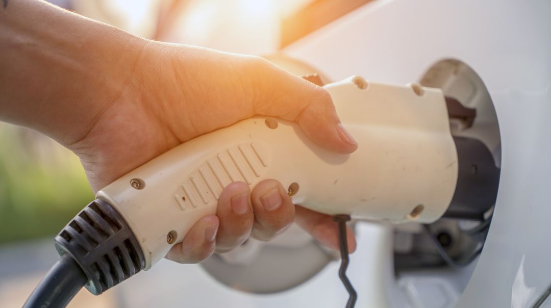 Recarga de un vehículo eléctrico Recarga de un vehículo eléctrico