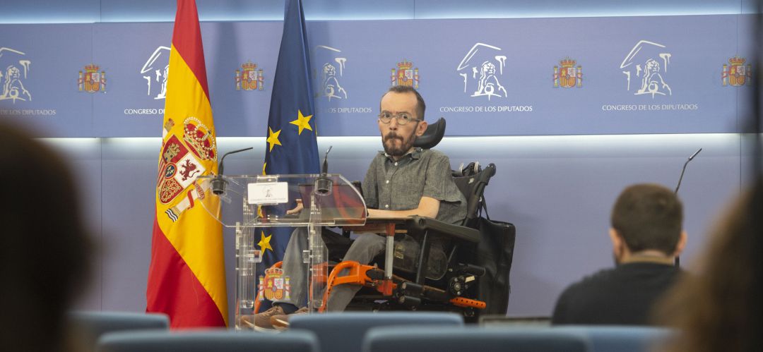 El portavoz de Unidas Podemos en el Congreso, Pablo Echenique, interviene en rueda de prensa El portavoz de Unidas Podemos en el Congreso, Pablo Echenique, interviene en rueda de prensa