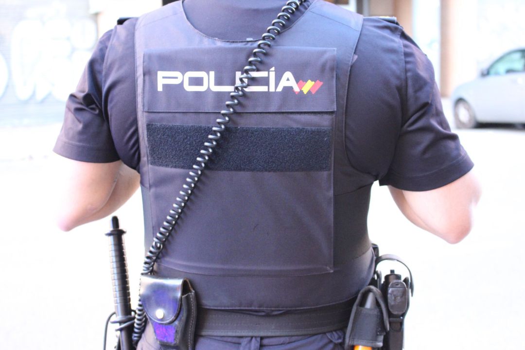 Agente de Policía Nacional Agente de Policía Nacional