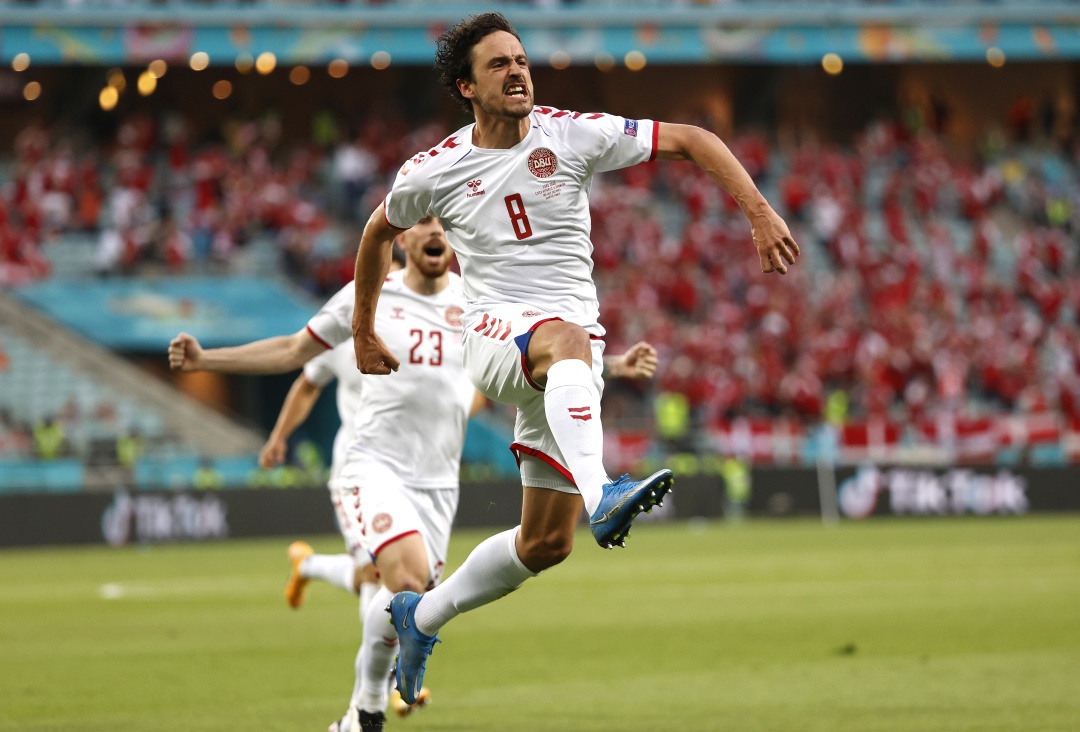 Thomas Delaney celebrando el primer gol de Dinamarca Thomas Delaney celebrando el primer gol de Dinamarca