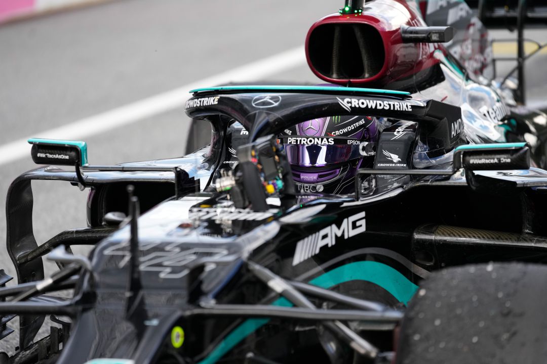 Hamilton renueva con Mercedes hasta 2023 Hamilton renueva con Mercedes hasta 2023