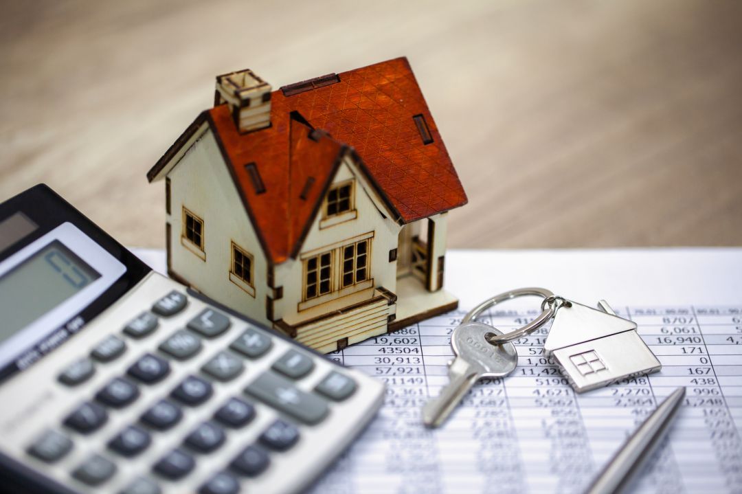 Los jóvenes destinan un 60% de su salario al alquiler y solo el 15% de ellos se pueden emancipar Los jóvenes destinan un 60% de su salario al alquiler y solo el 15% de ellos se pueden emancipar