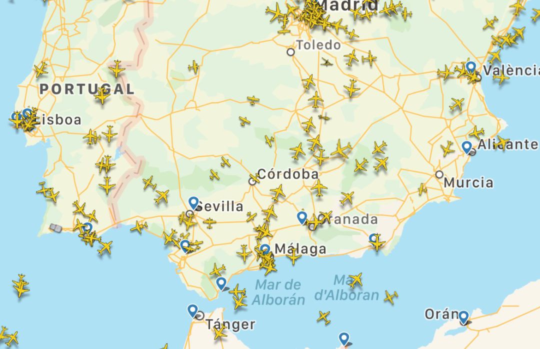 Vuelos en tiempo real este sábado en la mitad sur de España Vuelos en tiempo real este sábado en la mitad sur de España