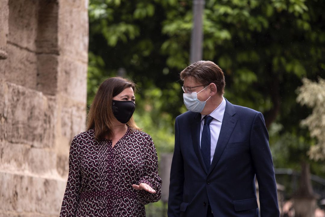 La presidenta de les Illes Balears, Francina Armengol y el president de la Generalitat Valenciana, Ximo Puig, en una imagen de archivo. La presidenta de les Illes Balears, Francina Armengol y el president de la Generalitat Valenciana, Ximo Puig, en una imagen de archivo.