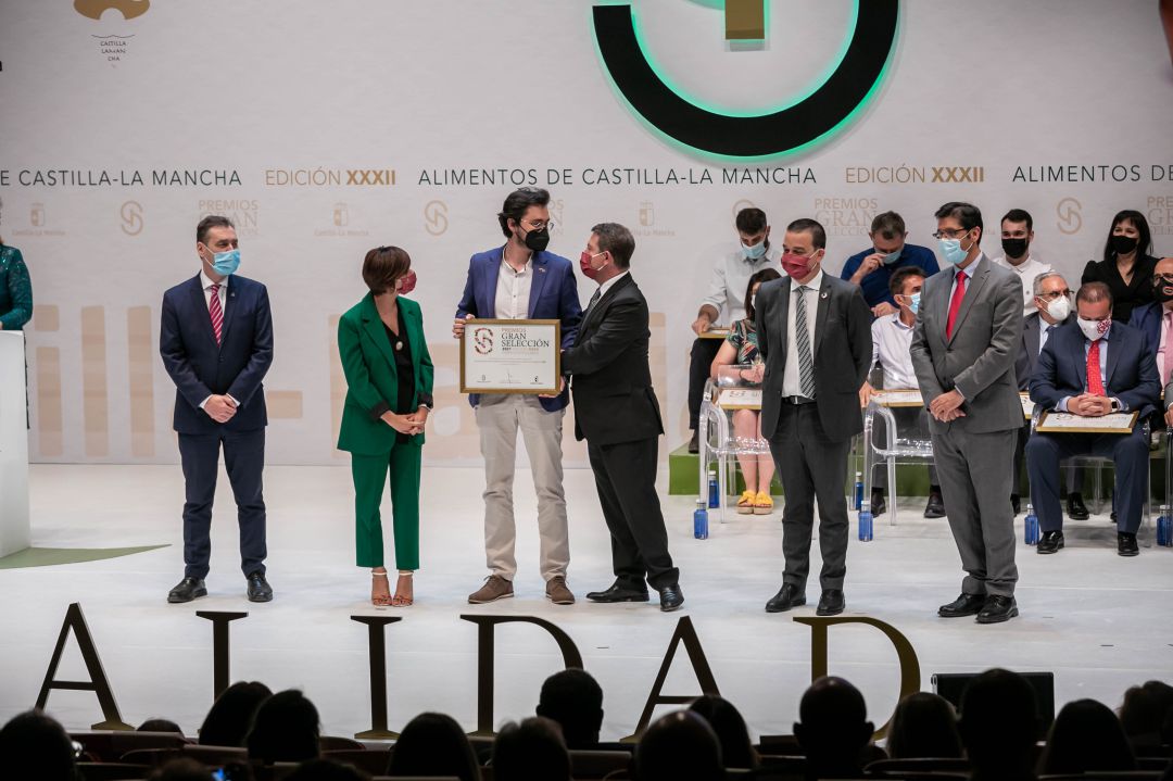 Entrega del premio a la empresa meseña Entrega del premio a la empresa meseña
