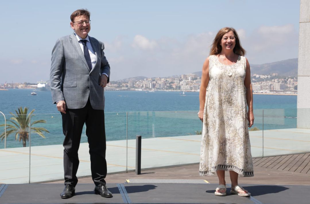 Ximo Puig y Francina Armengol en la inauguración de la primera Cumbre IllesBalears-Comunitat Valenciana Ximo Puig y Francina Armengol en la inauguración de la primera Cumbre IllesBalears-Comunitat Valenciana
