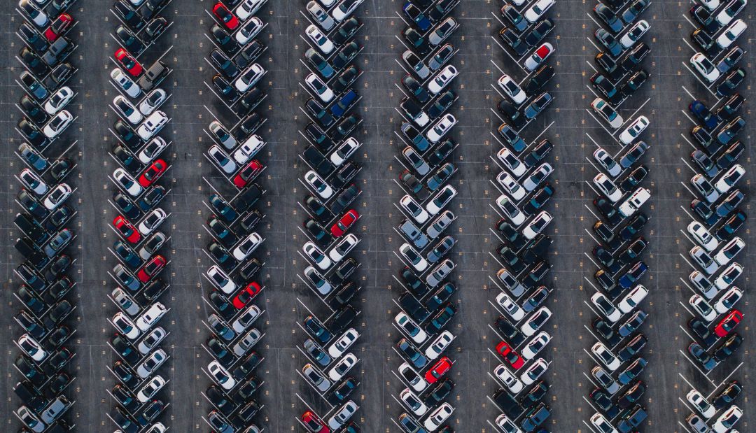 ¿Dónde has aparcado tu coche? ¿Dónde has aparcado tu coche?
