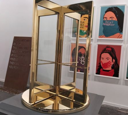 Obra 'Monumento a la corrupcion', de Eugenio Merino. Galería ADN, ARCO Obra 'Monumento a la corrupcion', de Eugenio Merino. Galería ADN, ARCO
