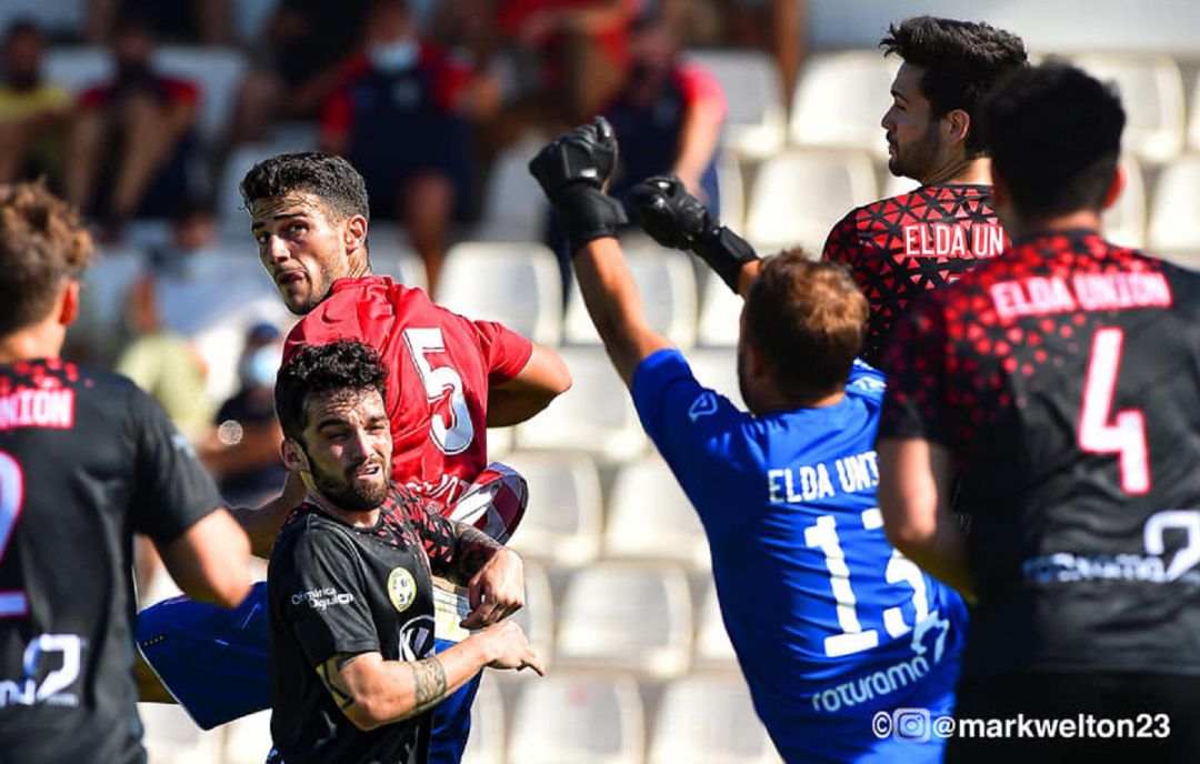 Imagen del partido disputado por el Elda Unión en el campo del Santa Pola Imagen del partido disputado por el Elda Unión en el campo del Santa Pola