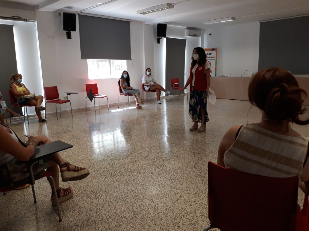 Momento de una de las sesiones informativas, esta mañana Momento de una de las sesiones informativas, esta mañana