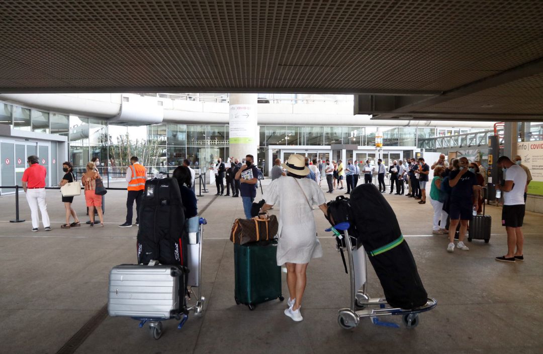 Llegada de turistas al aeropuerto de la Costa del Sol Llegada de turistas al aeropuerto de la Costa del Sol