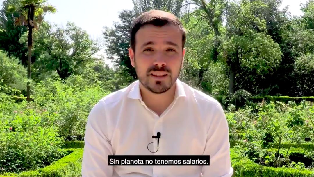 El ministro de Consumo, Alberto Garzón, en un vídeo para concienciar sobre la importancia de reducir el consumo excesivo de carne. El ministro de Consumo, Alberto Garzón, en un vídeo para concienciar sobre la importancia de reducir el consumo excesivo de carne.