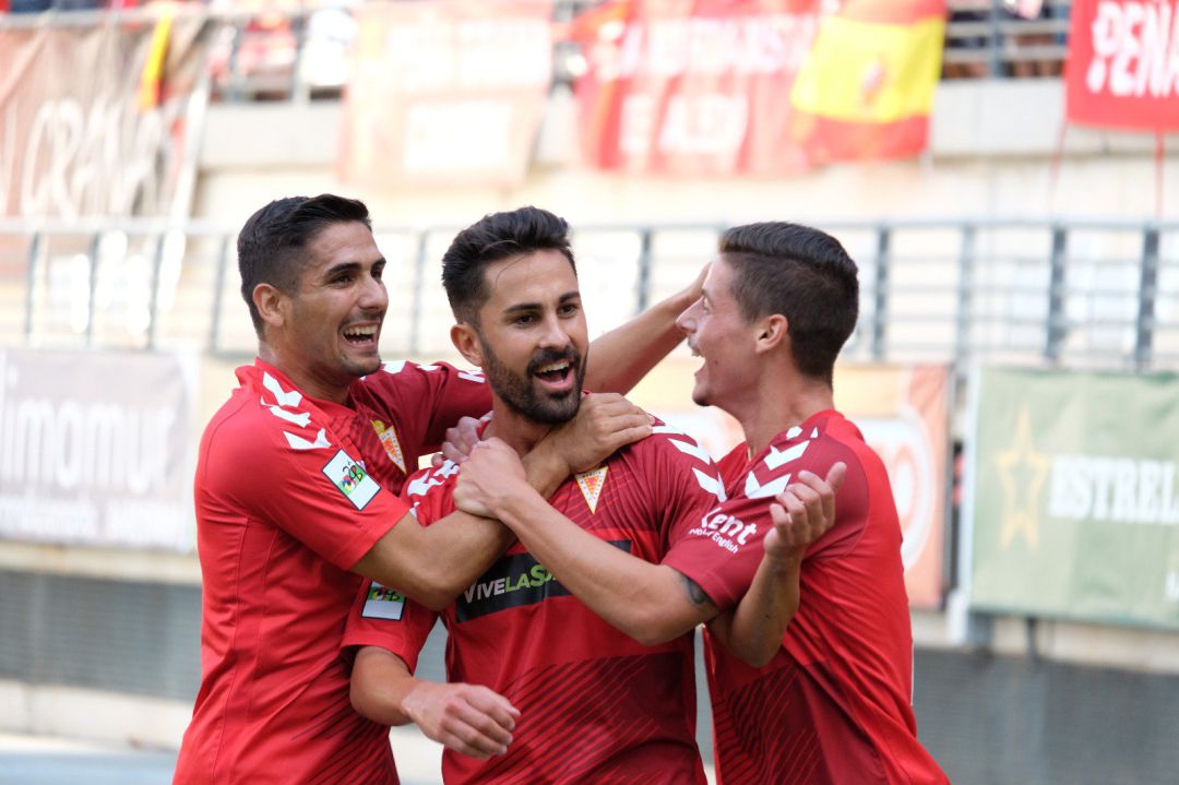 Javi Saura celebra un gol con el Real Murcia Javi Saura celebra un gol con el Real Murcia