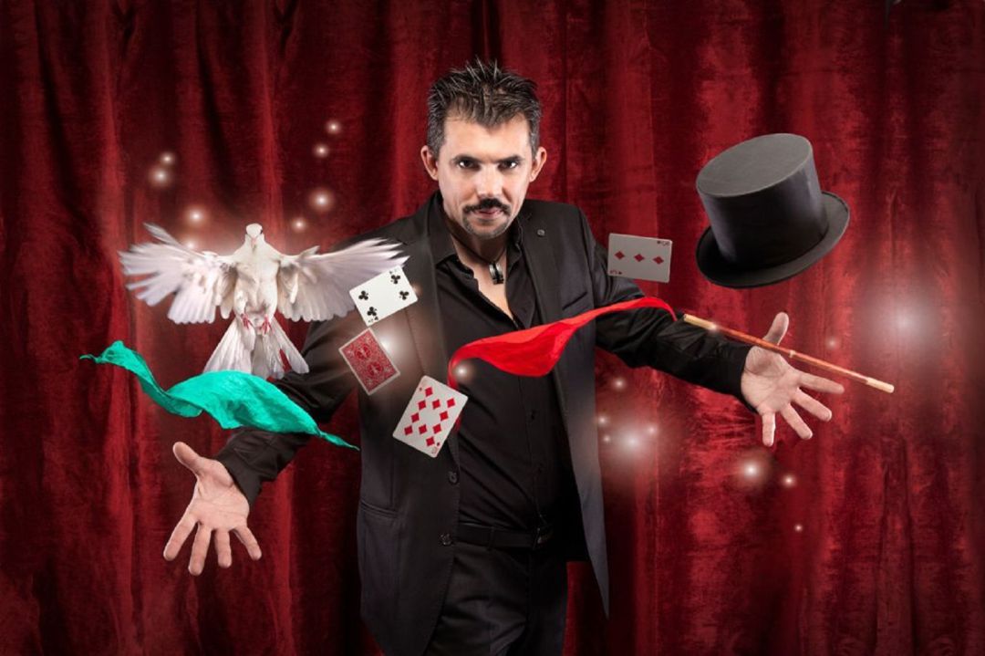 La magia ocupa un papel importante en las actividades del barrio de La Mota La magia ocupa un papel importante en las actividades del barrio de La Mota