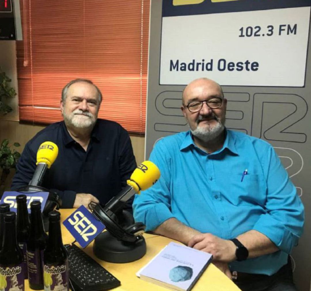 Los escritores José Luis Labad y Gonzalo Arjona Los escritores José Luis Labad y Gonzalo Arjona