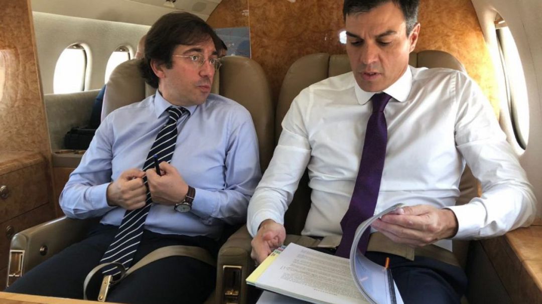 José Manuel Albares junto con el presidente del Gobierno, Pedro Sánchez. José Manuel Albares junto con el presidente del Gobierno, Pedro Sánchez.