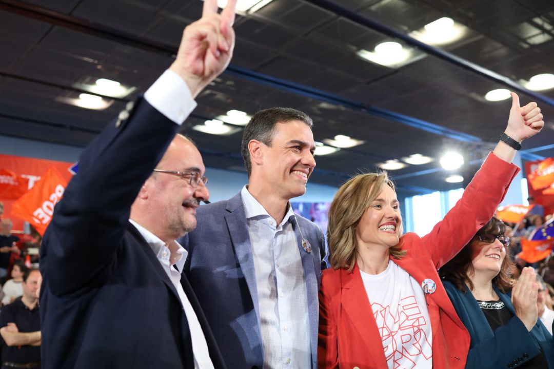 Archivo - El presidente del Gobierno de Aragón, Javier Lambán, el secretario general del PSOE y presidente del Gobierno de España, Pedro Sánchez, y la delegada del Gobierno en la comunidad, Pilar Alegría, en un acto en Zaragoza (Foto de archivo). Archivo - El presidente del Gobierno de Aragón, Javier Lambán, el secretario general del PSOE y presidente del Gobierno de España, Pedro Sánchez, y la delegada del Gobierno en la comunidad, Pilar Alegría, en un acto en Zaragoza (Foto de archivo).