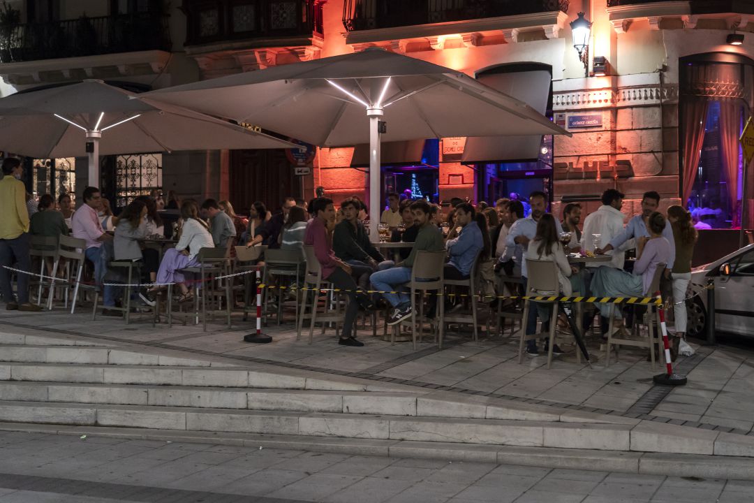 Las terrazas seguirán abiertas al público. Las terrazas seguirán abiertas al público.