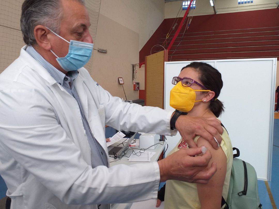 Seis de cada diez asturianos ya tienen la pauta completa de vacunación Seis de cada diez asturianos ya tienen la pauta completa de vacunación