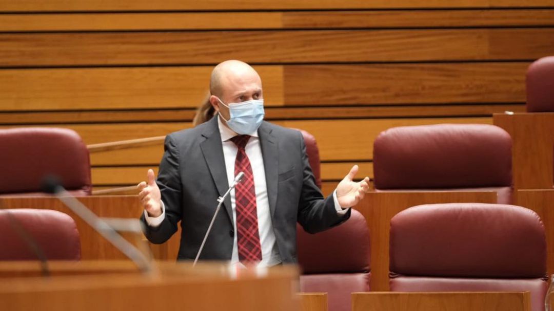 El procurador del PSOE, Javier Campos, en las Cortes de Castilla y León. El procurador del PSOE, Javier Campos, en las Cortes de Castilla y León.
