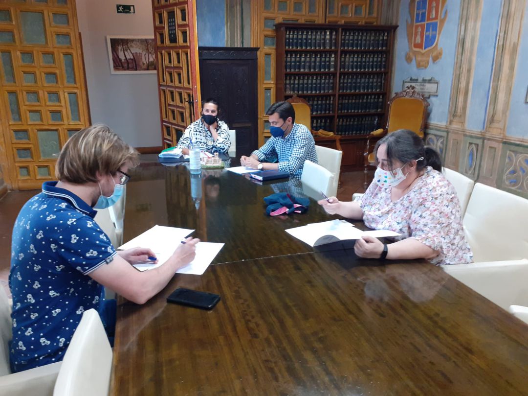 Reunión de la comisión de seguimiento sobre la situación de la pandemia y medidas a tomar Reunión de la comisión de seguimiento sobre la situación de la pandemia y medidas a tomar